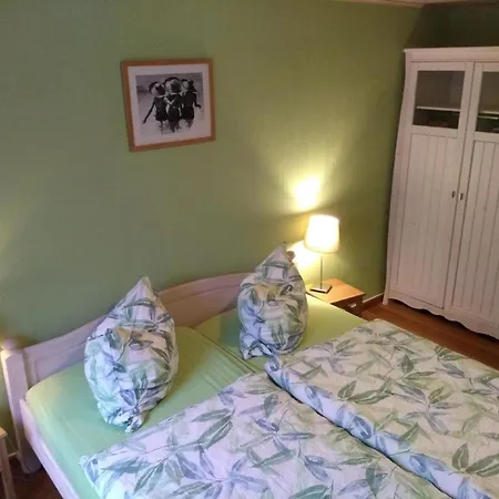 Apartment Fuer 4 Personen Und 2 In Tuelauer Koog, Schleswig-holstein Kreis Nordfriesland *